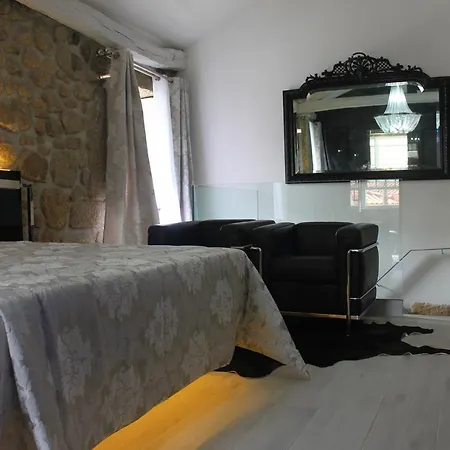 Casa Do Largo Do Cais