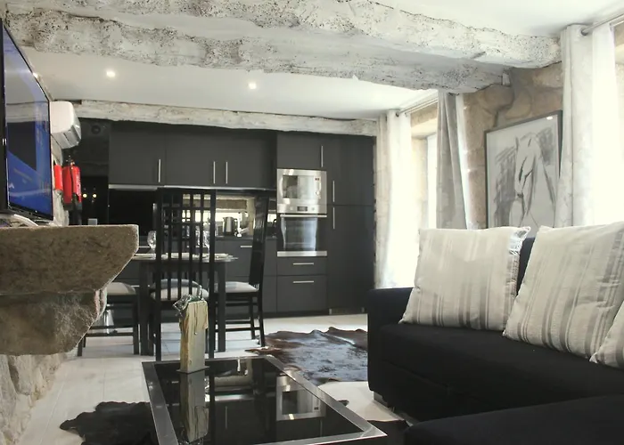 Casa Do Largo Do Cais *